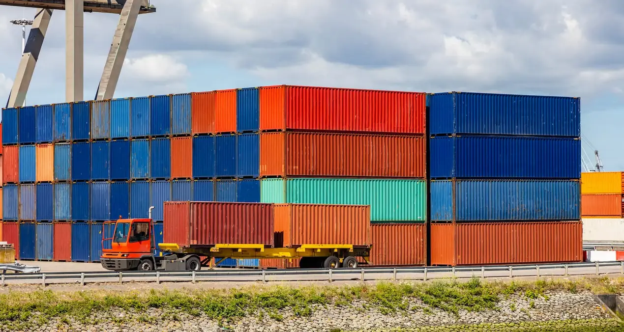 container.webp container.webp